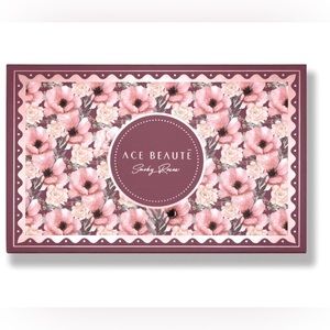 Ace Beautē eyeshadow palette